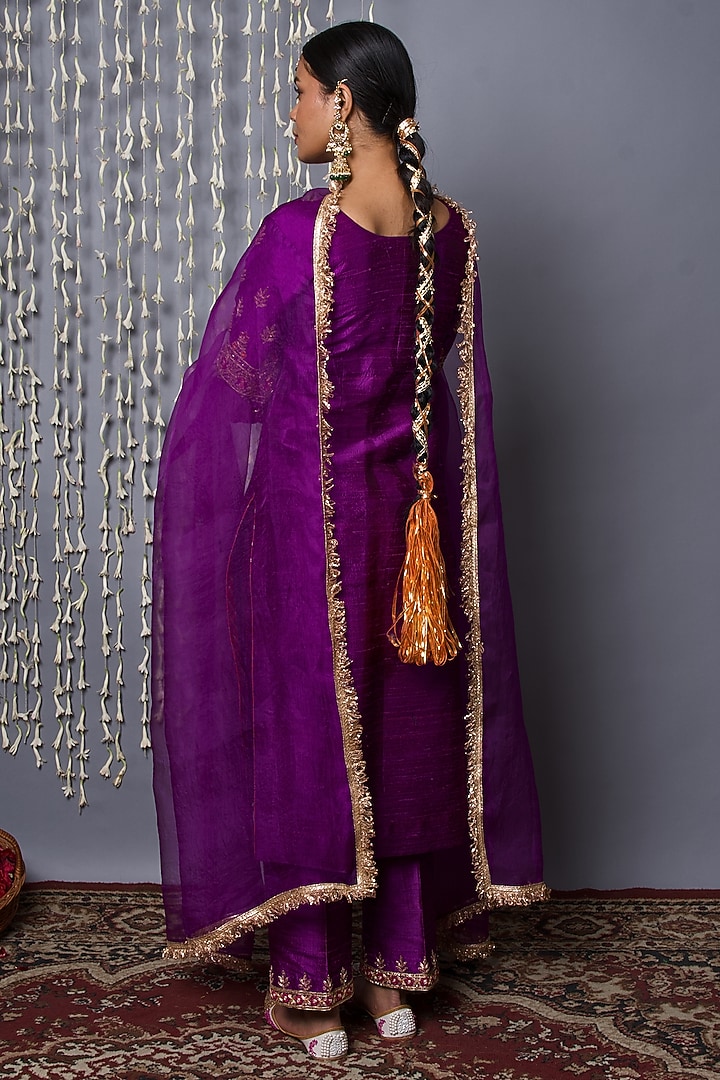 Purple Pure Tissue Hand Embroidered Kurta Set by Shweta Dabas at Pernia's Pop Up Shop