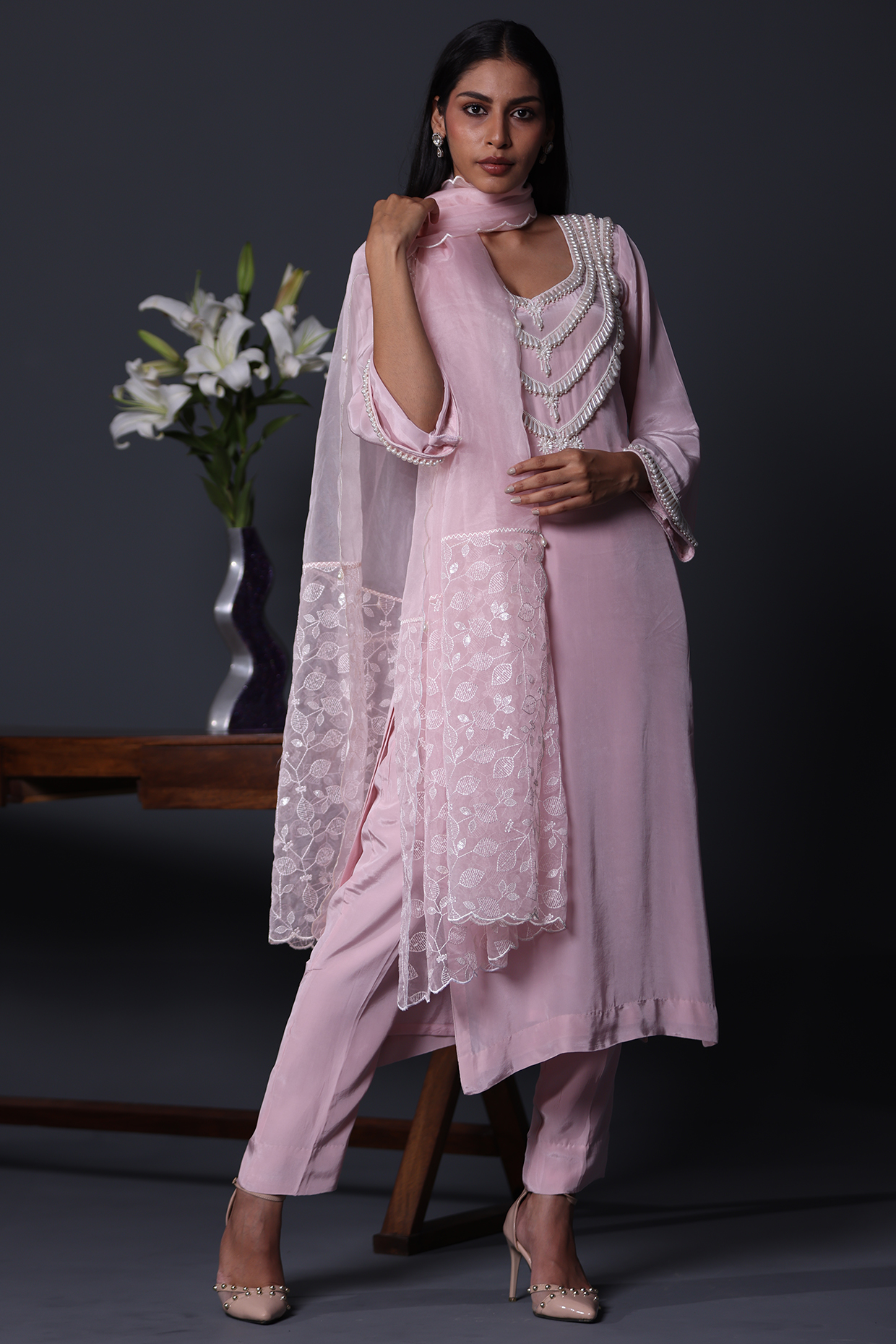 Lilac Crepe Kurta Set by Shweta Dabas at Pernia's Pop Up Shop
