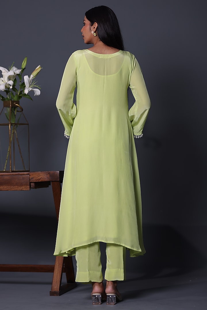 Apple Green Crepe Handwork Kurta Set by Shweta Dabas at Pernia's Pop Up Shop