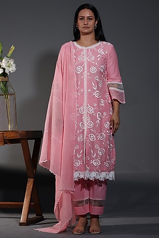 Peach Pure Chanderi Silk Machine Embroidered Kurta Set by Shweta Dabas