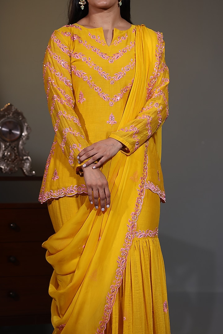 Haldi Yellow Pure Mulmul Thread Embroidered Gharara Set by Shweta Dabas at Pernia's Pop Up Shop