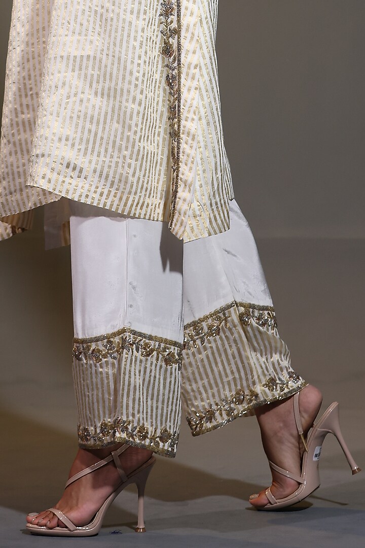 Ivory Pure Tissue Striped Zari Zardosi Handwork Kurta Set by Shweta Dabas at Pernia's Pop Up Shop