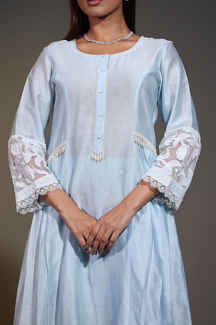 Blue Pure Chanderi Silk Applique Cutwork A-Line Kurta Set by Shweta Dabas at Pernia's Pop Up Shop