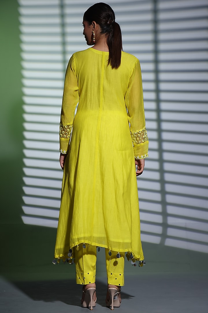 Neon Green Mulmul Hand Embroidered A-Line Kurta Set by Shweta Dabas at Pernia's Pop Up Shop