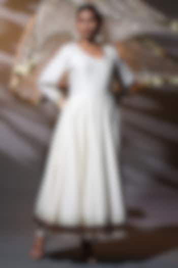 Ivory Cotton Silk Gota Work Kalidar Wedding Anarkali Set by Shweta Dabas at Pernia's Pop Up Shop