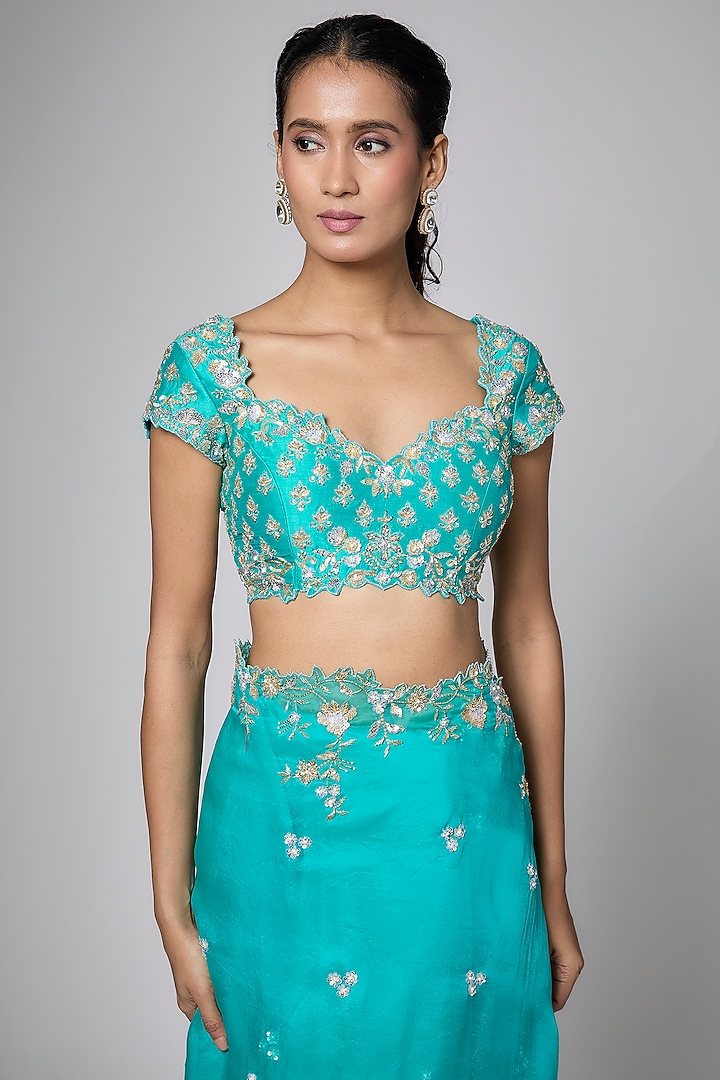 Green Organza Cutwork Embroidered Reception Saree Set by Shlok Design at Pernia's Pop Up Shop