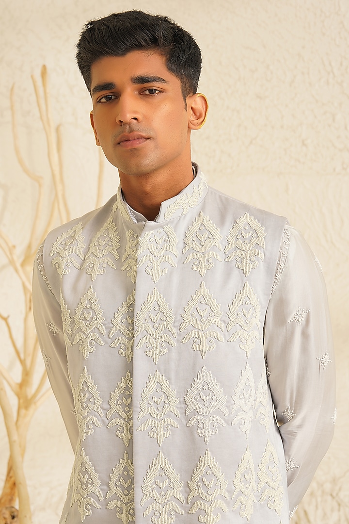 Grey Dupion Silk Hand Embroidered Bundi Jacket Set by Shreyansh Designs at Pernia's Pop Up Shop