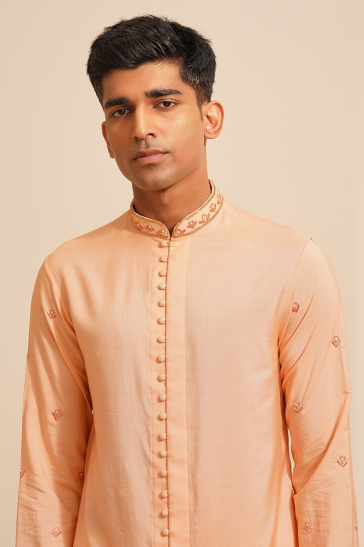 Peach Chanderi Silk Hand Embroidered Kurta Set by Shreyansh Designs at Pernia's Pop Up Shop