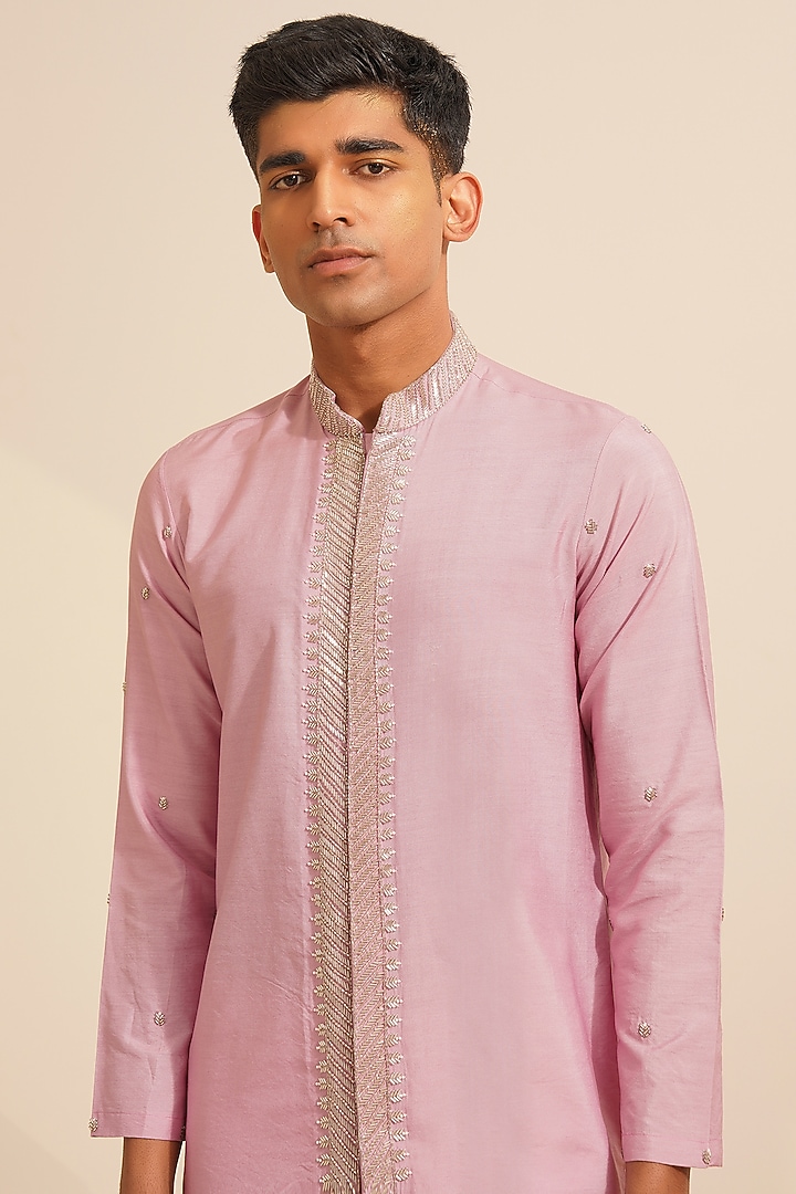 Lilac Chanderi Silk Hand Embroidered Kurta Set by Shreyansh Designs at Pernia's Pop Up Shop
