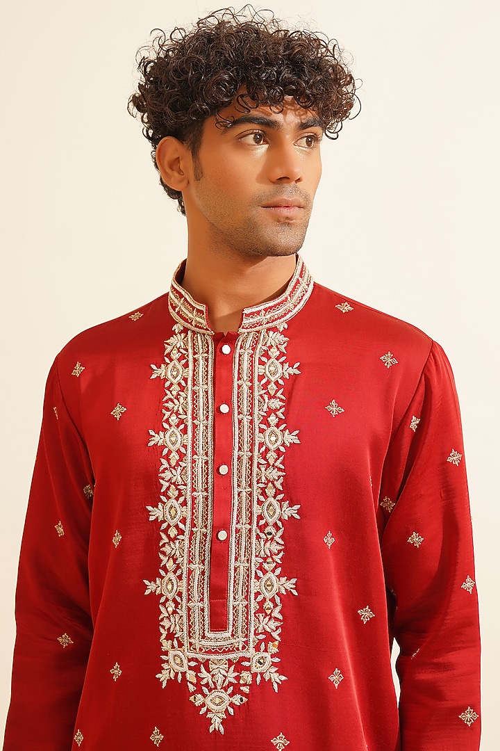 Red Chanderi Silk Hand Embroidered Kurta Set by Shreyansh Designs at Pernia's Pop Up Shop