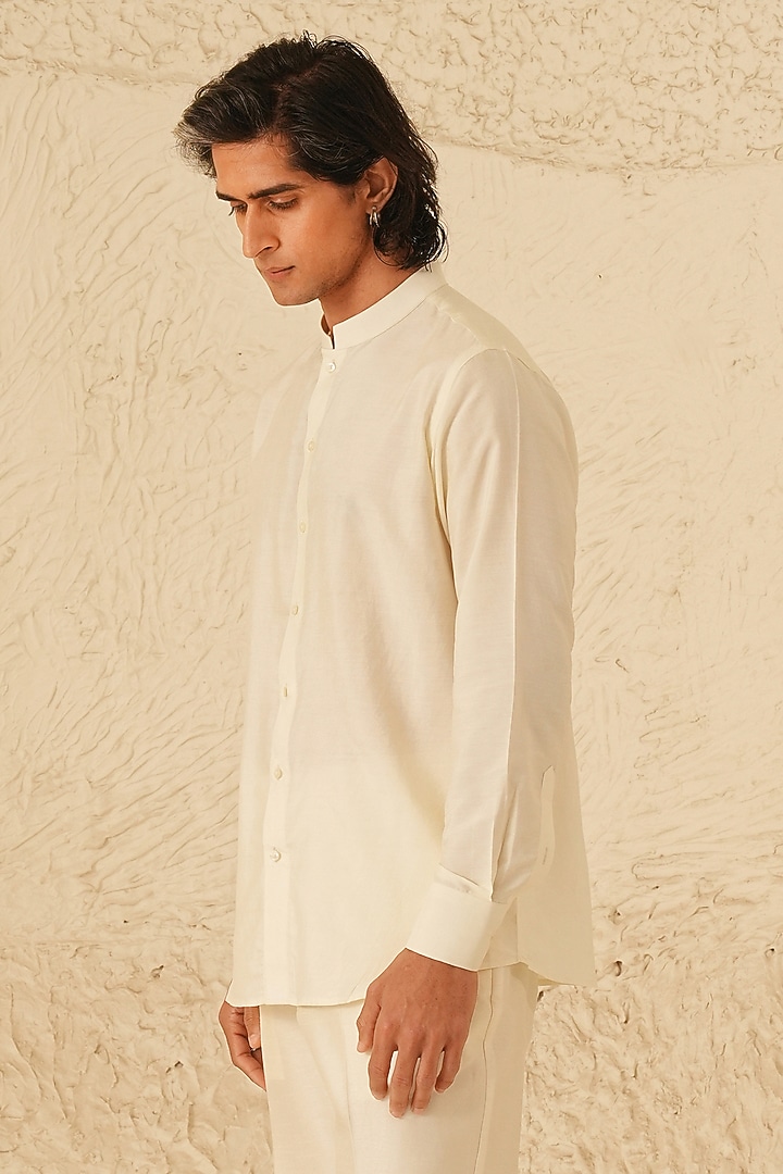 Ivory Cotton Silk Kurta Set by Shreyansh Designs at Pernia's Pop Up Shop