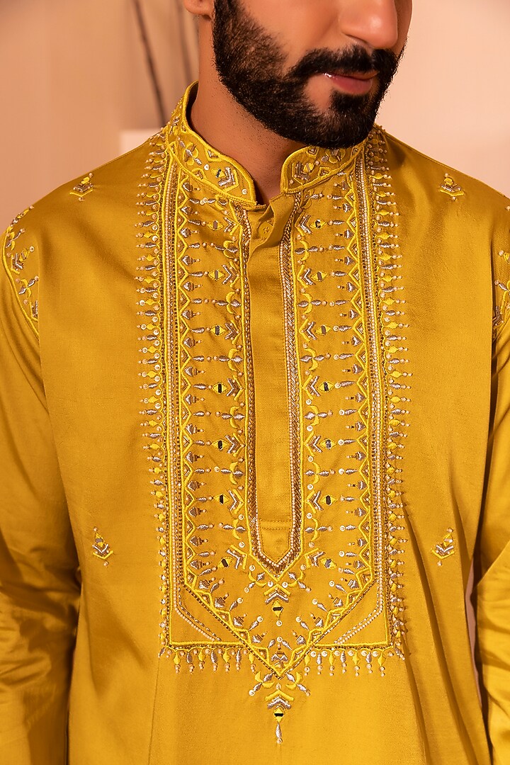 Yellow Padma Silk Hand Embroidered Kurta Set by Shreyansh Designs at Pernia's Pop Up Shop