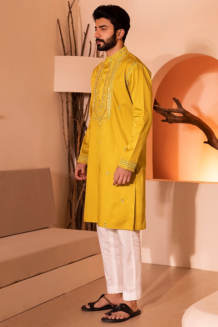 Yellow Padma Silk Hand Embroidered Kurta Set by Shreyansh Designs at Pernia's Pop Up Shop