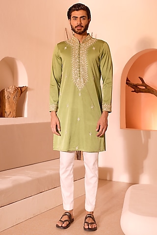 Green Padma Silk Hand Embroidered Kurta Set by Shreyansh Designs