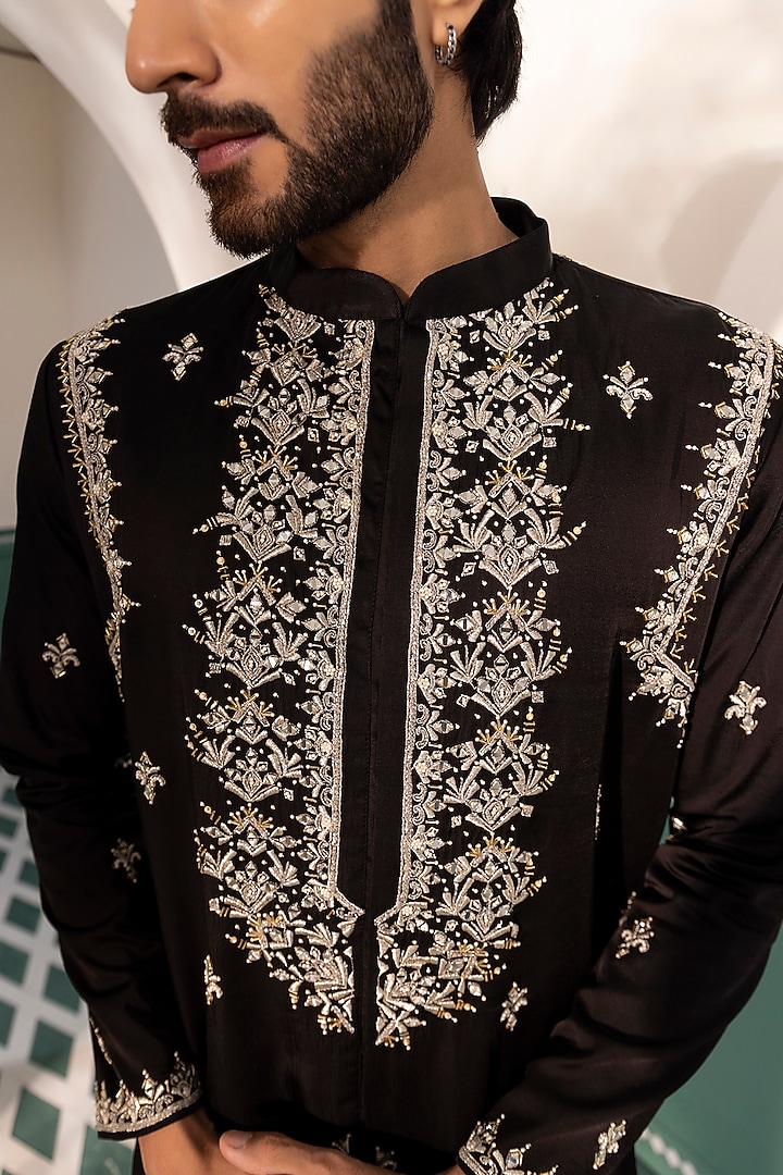 Black Padma Silk Embroidered Kurta Set by Shreyansh Designs at Pernia's Pop Up Shop