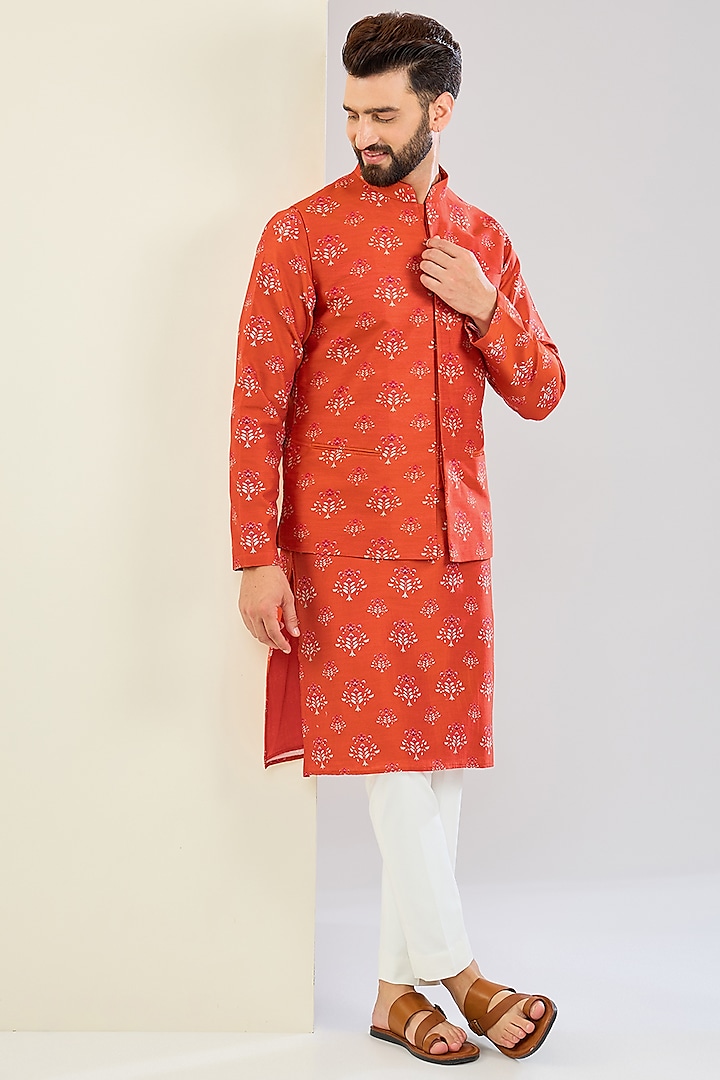 Red Chanderi Silk Floral Printed Bundi Jacket Set by Shreyansh Designs at Pernia's Pop Up Shop