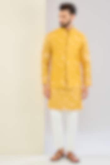 Yellow Chanderi Silk Floral Printed Bundi Jacket Set by Shreyansh Designs at Pernia's Pop Up Shop