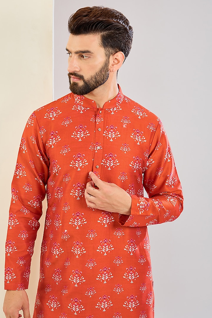 Red Chanderi Silk Floral Printed Kurta Set by Shreyansh Designs at Pernia's Pop Up Shop