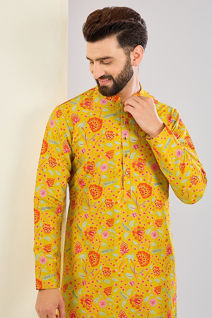 Mustard Chanderi Silk Floral Printed Kurta Set by Shreyansh Designs at Pernia's Pop Up Shop