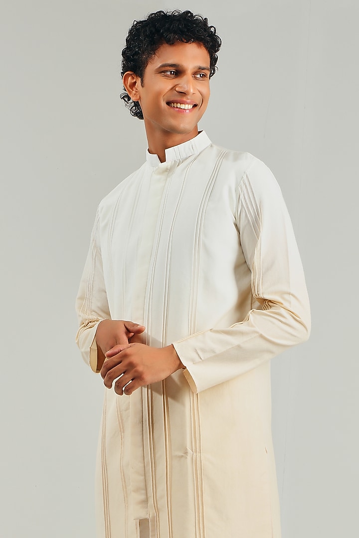 White & Off-White Cotton Silk Kurta by Shreyansh Designs at Pernia's Pop Up Shop