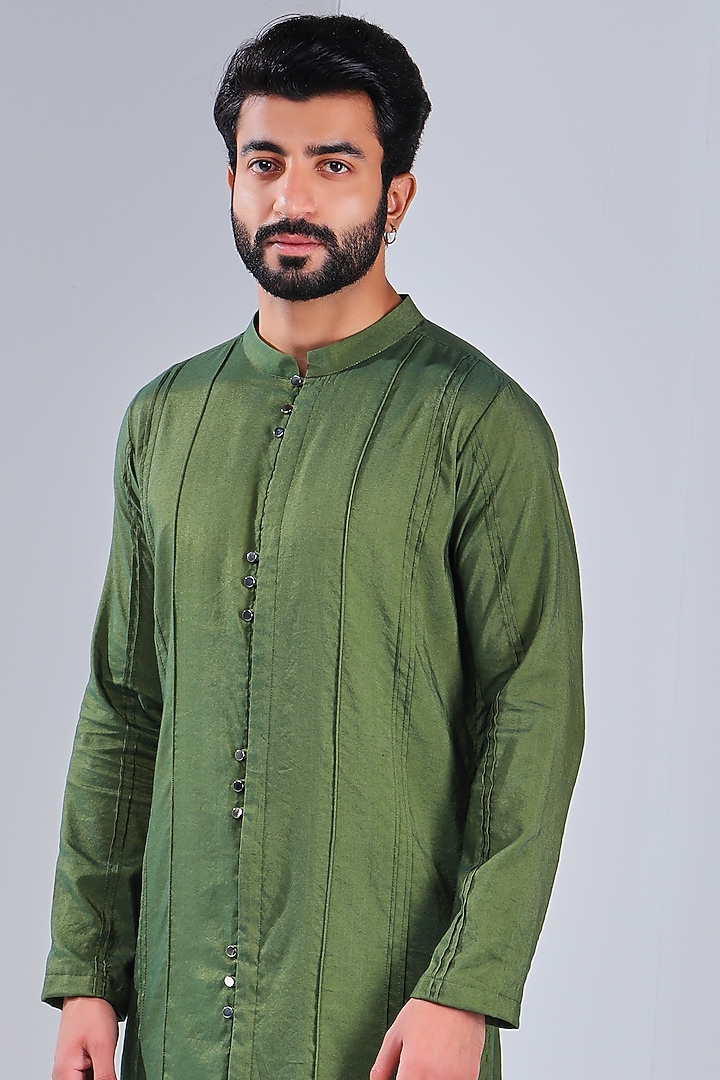 Henna Green Cotton Silk Kurta by Shreyansh Designs at Pernia's Pop Up Shop