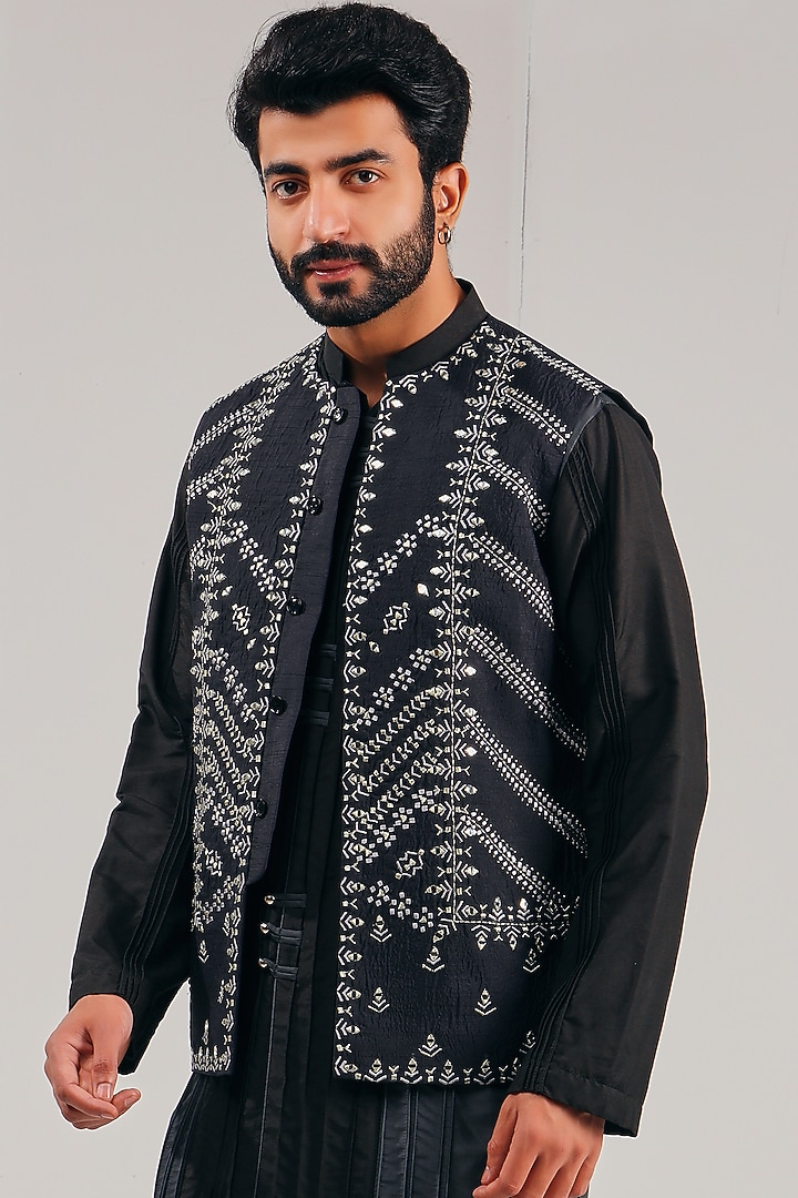 Midnight Black Dupion Silk Mirror Embroidered Bundi Jacket by Shreyansh Designs at Pernia's Pop Up Shop
