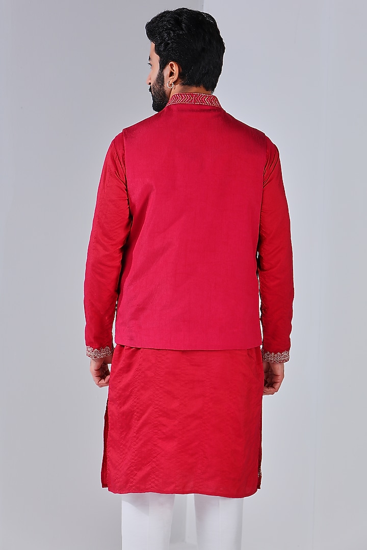 Pompeian Red Dupion Silk Bundi Jacket by Shreyansh Designs at Pernia's Pop Up Shop
