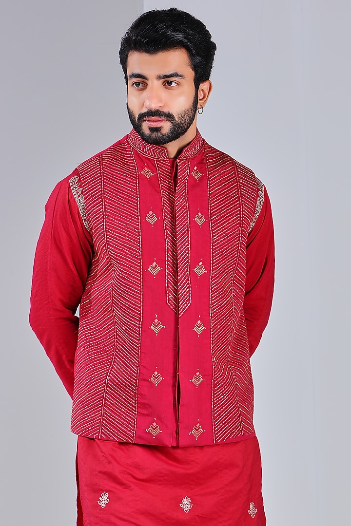 Pompeian Red Dupion Silk Bundi Jacket by Shreyansh Designs at Pernia's Pop Up Shop