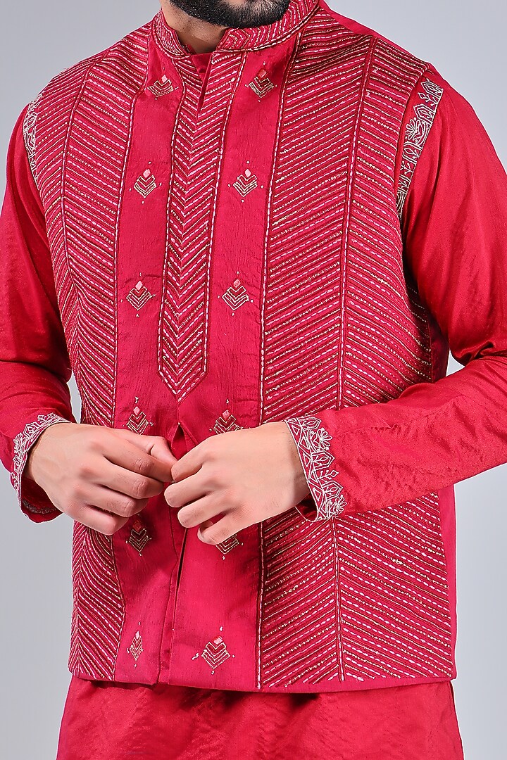 Pompeian Red Dupion Silk Bundi Jacket by Shreyansh Designs at Pernia's Pop Up Shop