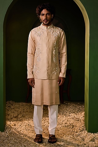Rose Gold Dupion Silk Hand Embroidered Bundi Jacket Set by Shreyansh Designs