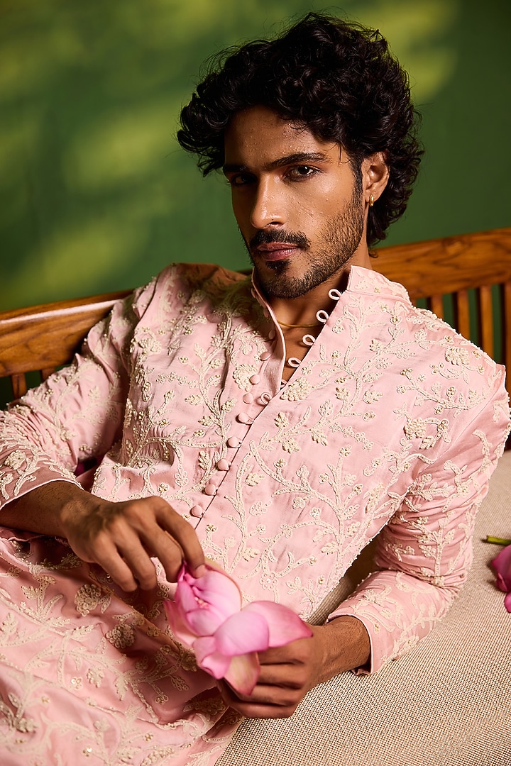 Powder Pink Swiss Silk Floral Jaal Embroidered Kurta Set by Shreyansh Designs at Pernia's Pop Up Shop