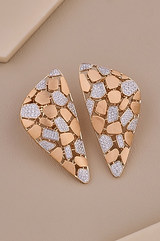 18kt Rose Gold Finish Round-Shaped Diamond Stud Earrings by Shine Eternal