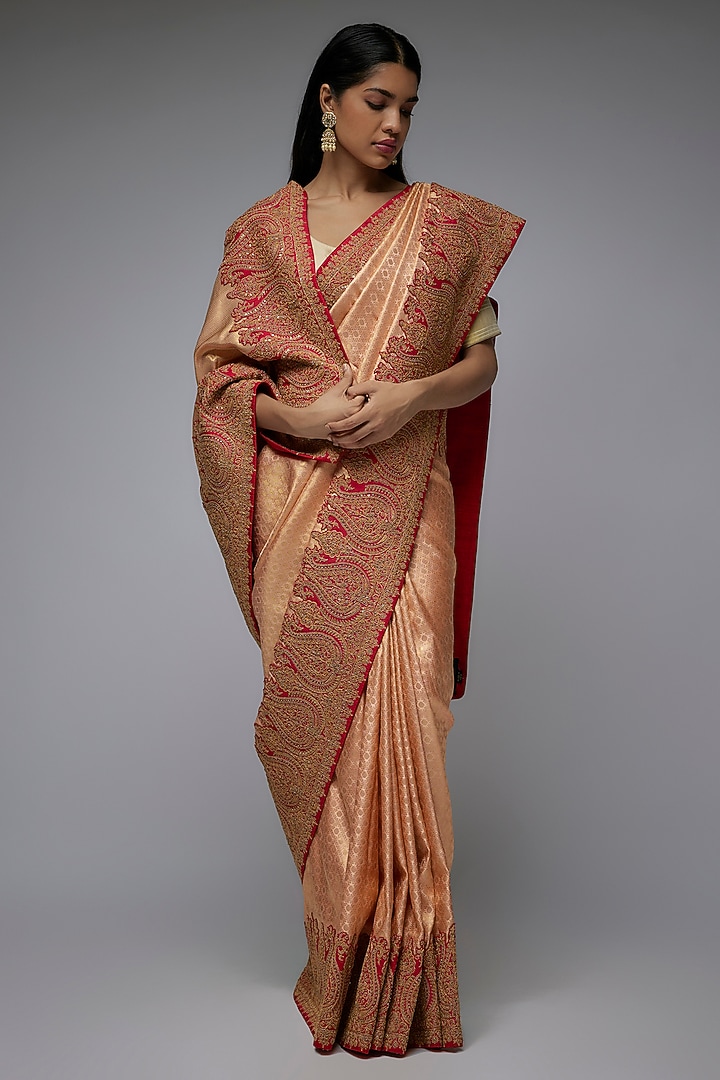 Peach Silk Tilla Embroidered Kanjivaram Bridal Saree Set by Shantanu Goenka at Pernia's Pop Up Shop