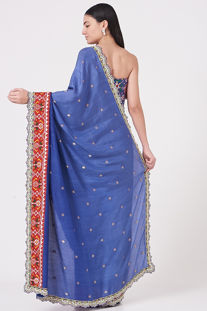 Shady Neon Blue Moonga Silk Embroidered Handloom Reception Saree Set by Shantanu Goenka at Pernia's Pop Up Shop