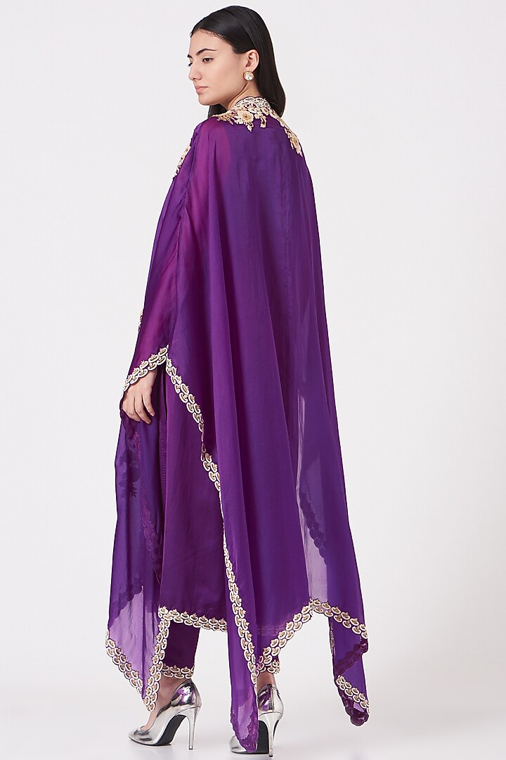 Aged Purple Embroidered Cape Set by Shantanu Goenka at Pernia's Pop Up Shop