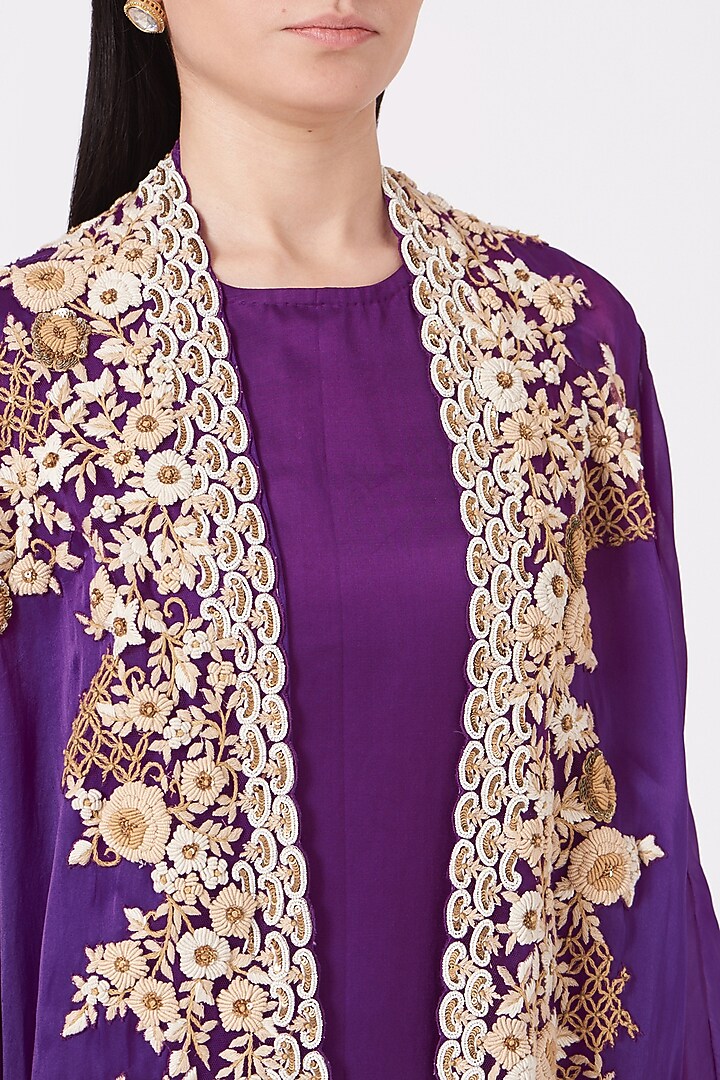 Aged Purple Embroidered Cape Set by Shantanu Goenka at Pernia's Pop Up Shop