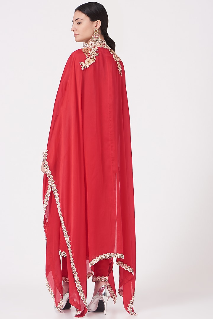 Cadmium Red Embroidered Cape Set by Shantanu Goenka at Pernia's Pop Up Shop
