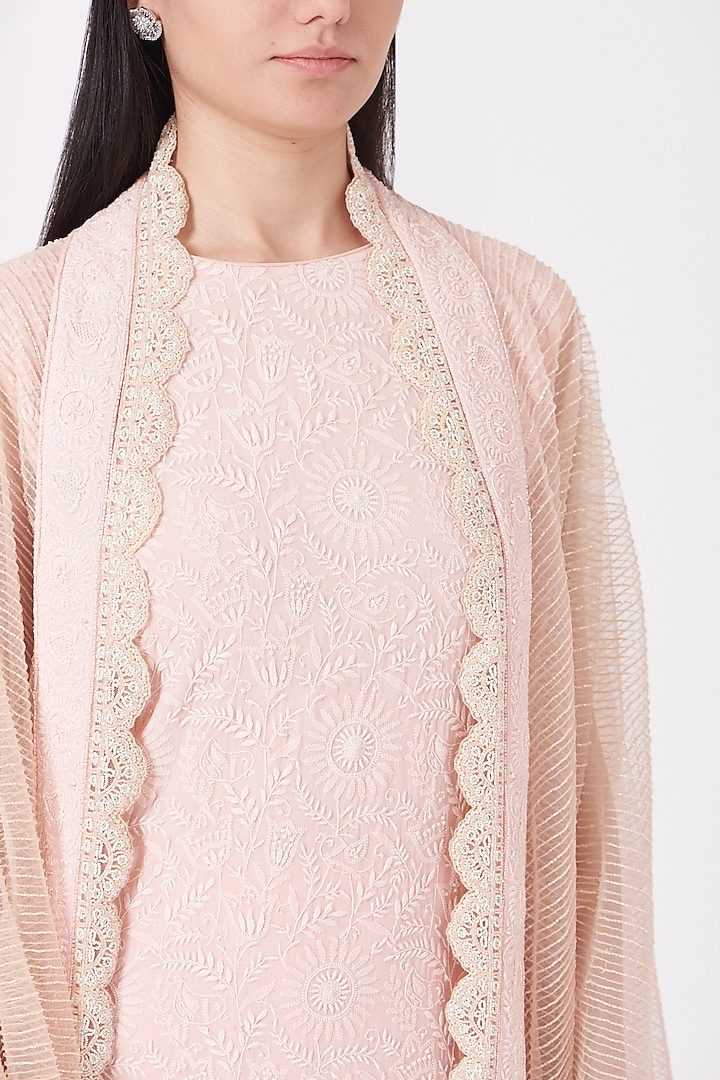 Powder Pink Embroidered Kurta Set by Shantanu Goenka at Pernia's Pop Up Shop