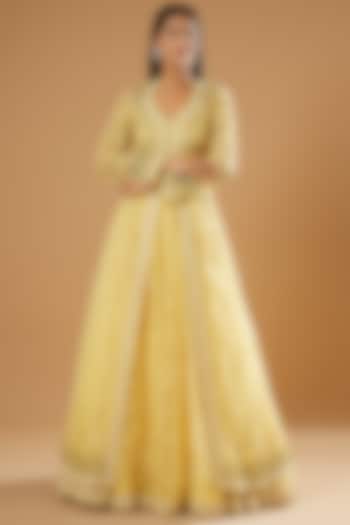 Yellow Embroidered Jacket Bridal Lehenga Set by Shantanu Goenka at Pernia's Pop Up Shop