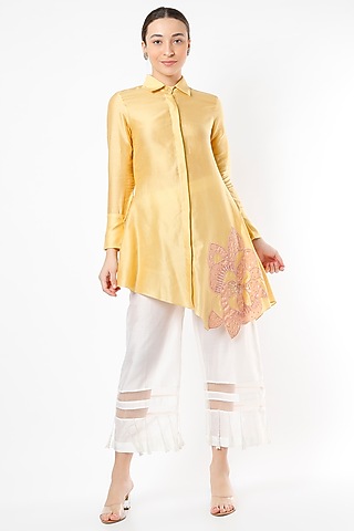 Yellow Embroidered Kurta Set by Shivangi Jain