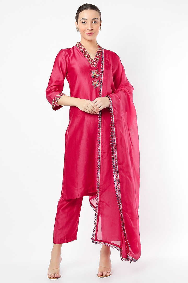 Fuchsia Red Embroidered Kurta Set by Shivangi Jain