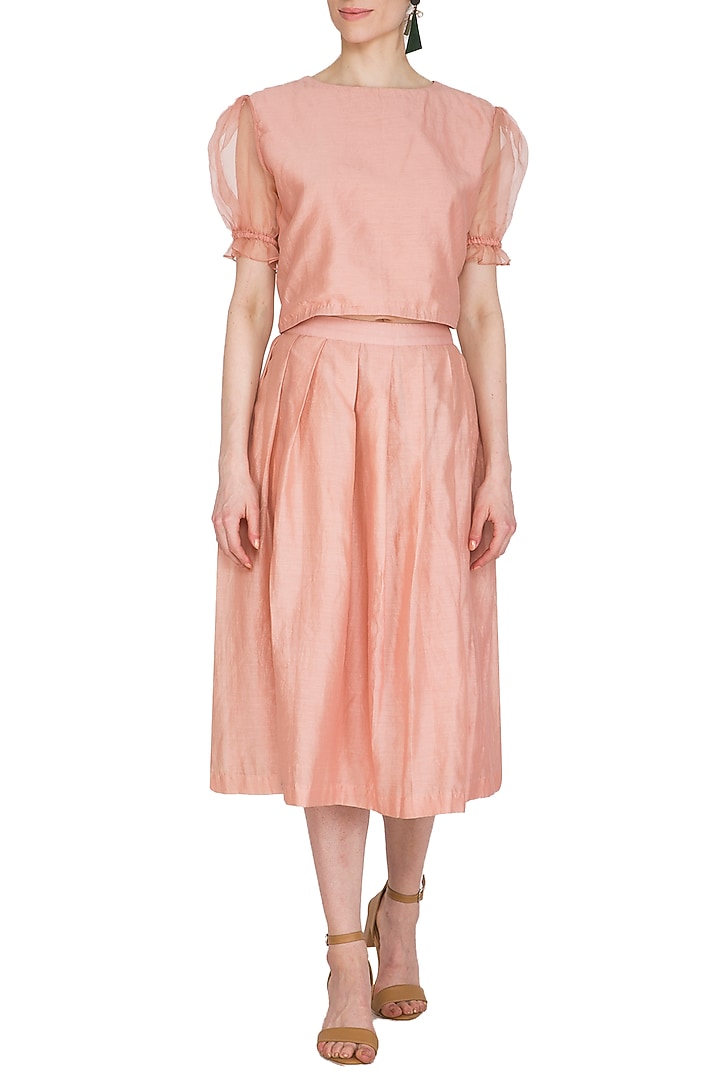 Peach Chanderi Crop Top by Shiori at Pernia's Pop Up Shop