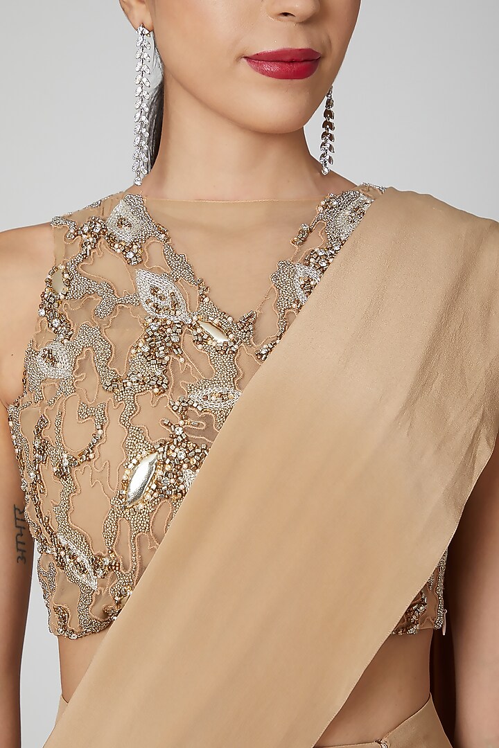 Ochre Embroidered Slit Wedding Saree by Shivangi Jain at Pernia's Pop Up Shop