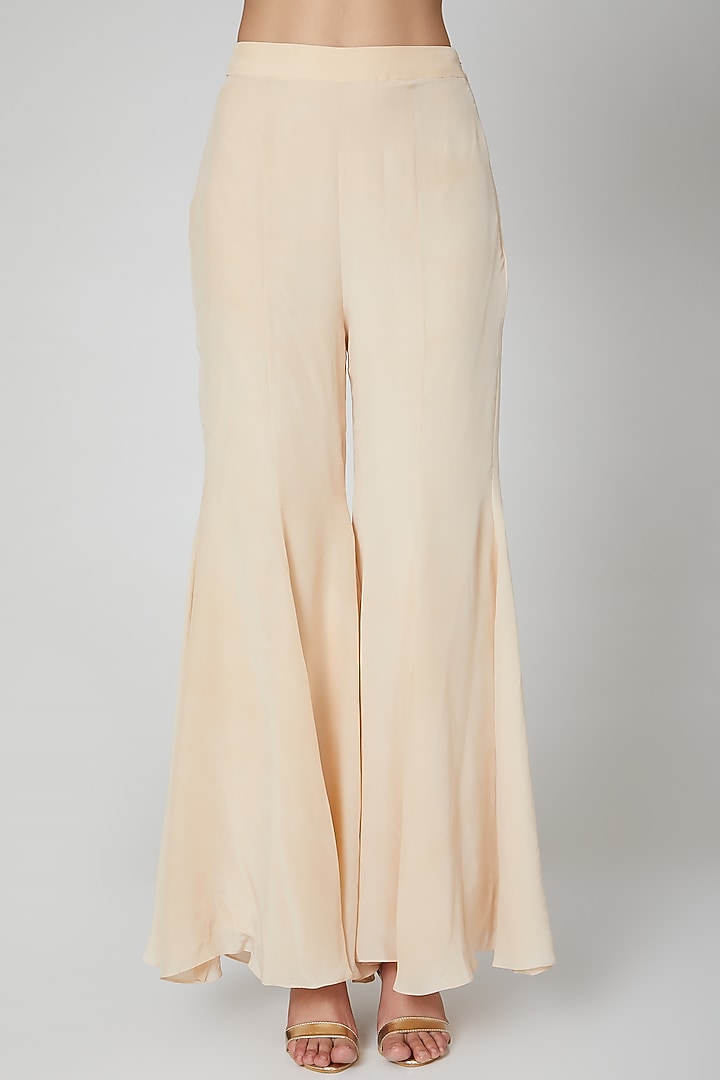 Cream Embroidered Pants Set by Shivangi Jain at Pernia's Pop Up Shop