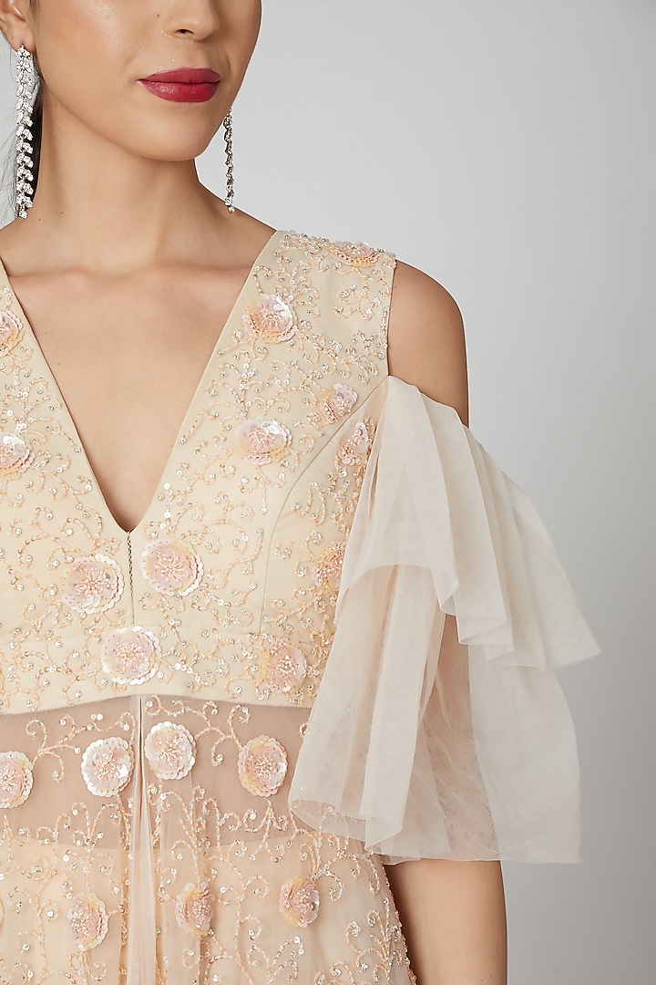 Cream Embroidered Pants Set by Shivangi Jain at Pernia's Pop Up Shop