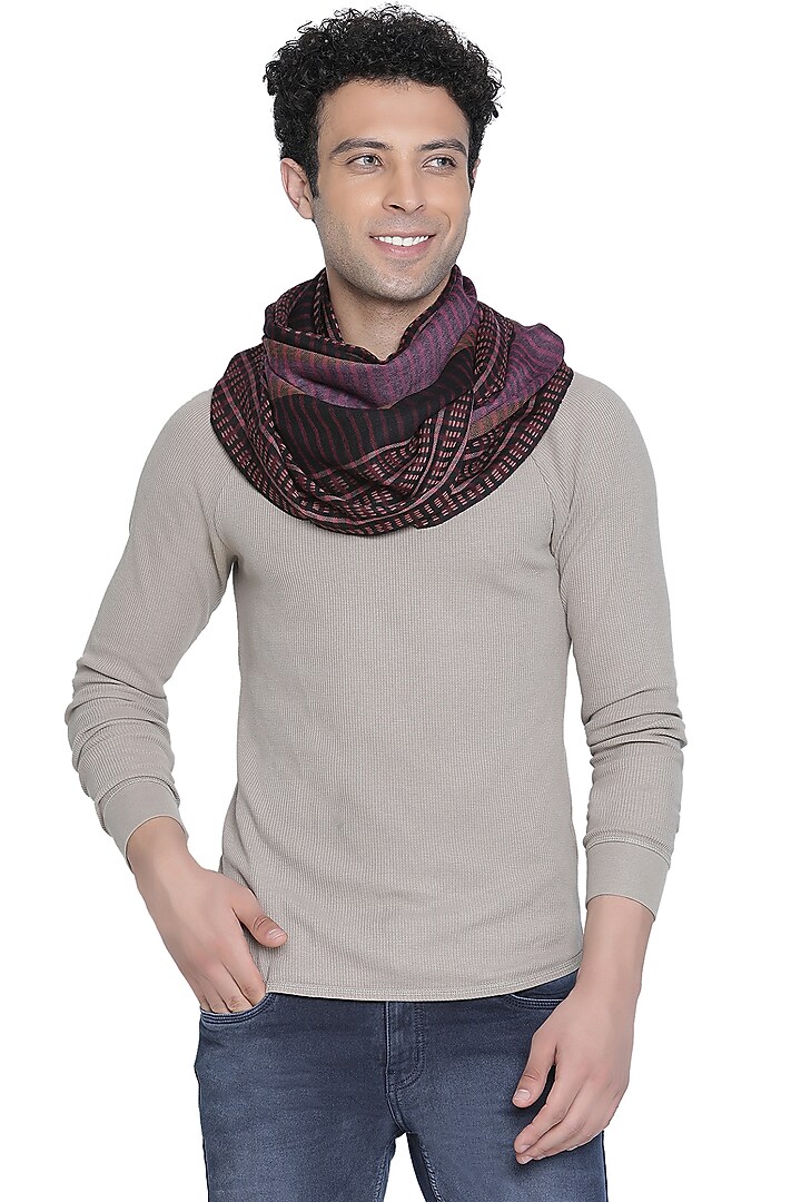Fuchsia Wool Muffler by Shingora Men at Pernia's Pop Up Shop