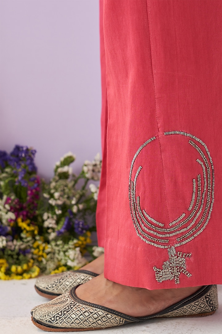 Red Mul Chanderi Nalki Embroidered Kurta Set by Shipraa Grover at Pernia's Pop Up Shop
