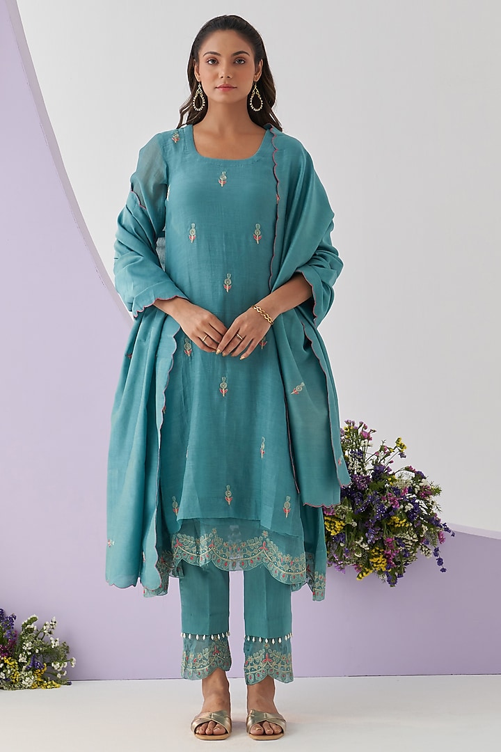 Turquoise Chanderi Resham Embroidered Kurta Set by Shipraa Grover