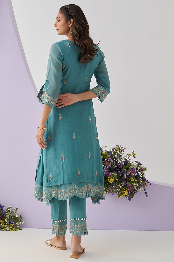 Turquoise Chanderi Resham Embroidered Kurta Set by Shipraa Grover at Pernia's Pop Up Shop