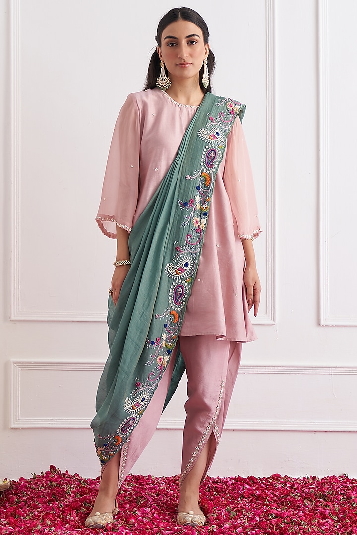 Pink Chanderi Hand Embroidered Kurta Set by Shipraa Grover